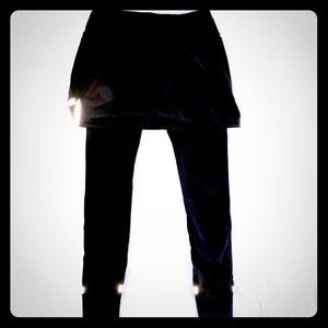 NWOT Athleta contender 2 in 1 Leggings w skirt.  S